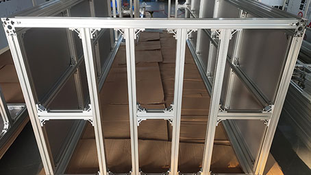 鋁型材框架取代焊接框架的原因是什么？